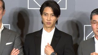 山下智久、サプライズの誕生日プレゼントに笑顔！（発表会 BVLGARI オクト10周年記念）