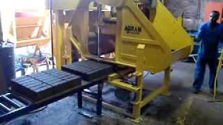 E48S Static Brick Machine 03.flv