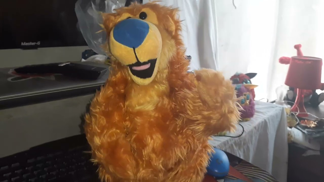 1999 Bear in the Big Blue house bear cha cha cha toy