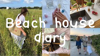 4 days at the beach house⎢Yearly summer party, slow mornings & girls night screenshot 3