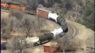 Tehachapi Loop - BNSF Freight Train Action Video # 3