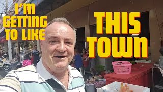 UDON THANI THAILAND: FIRST IMPRESSIONS OF A LIVELY TOWN