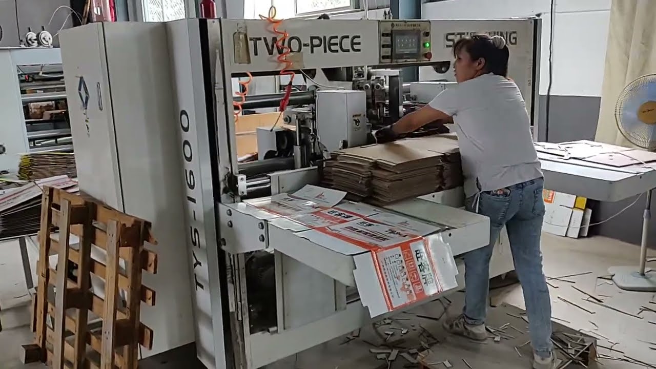 Two pieces box joint stitcher ,semi auto stitcher