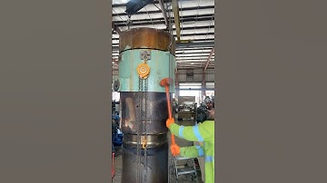 Removing water jacket from this huge cylinder liner #engine #2stroke #diesel #marine #mechanic #work