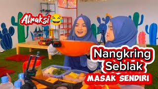 Teh Rena Reni Aksi Ke Nangkring Seblak Cimahi || MASAK SENDIRI??