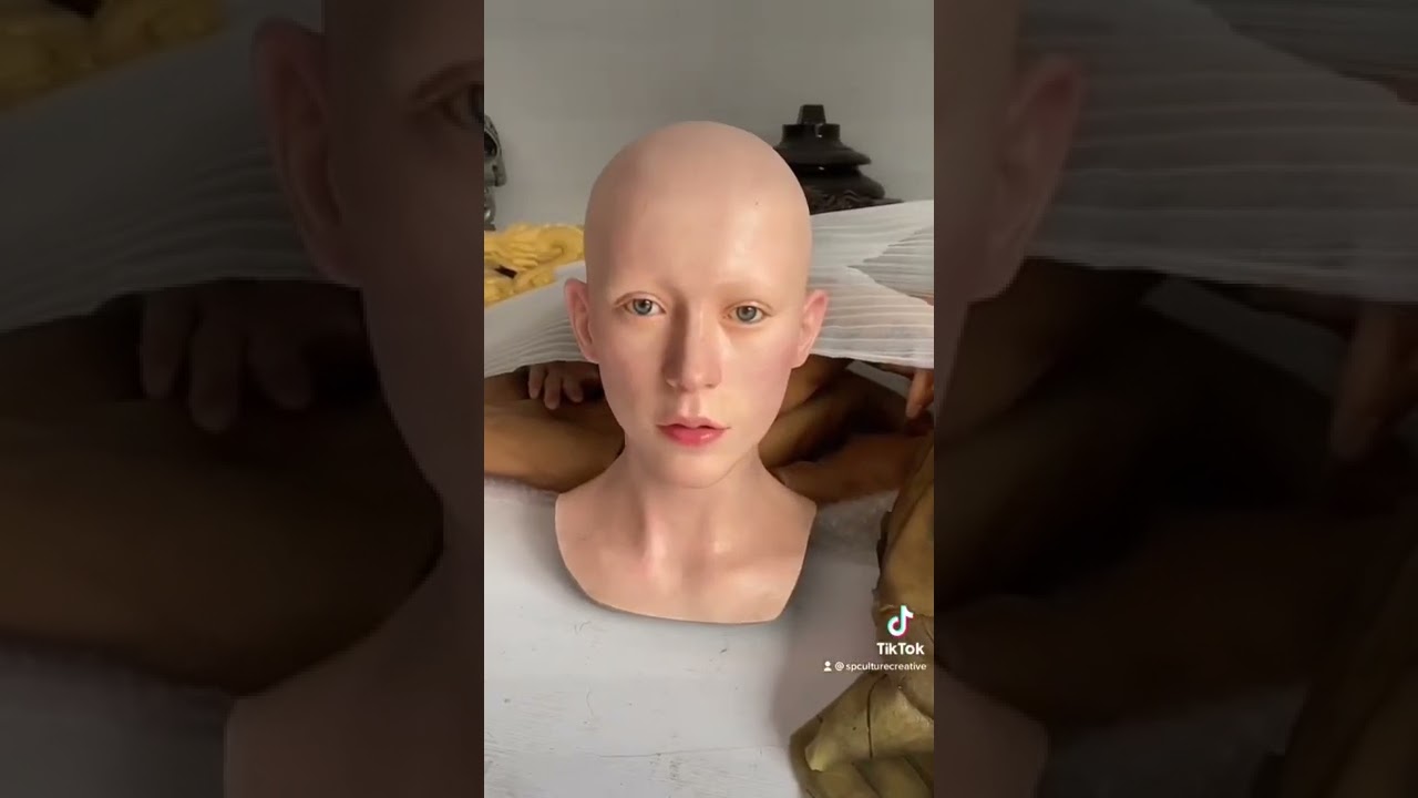 Realistic silicone wax figure modeling, restore real characters and real texture.