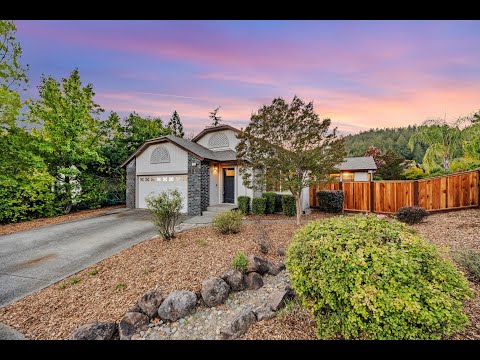 105 Chardonnay Court, Cloverdale, CA home video tour