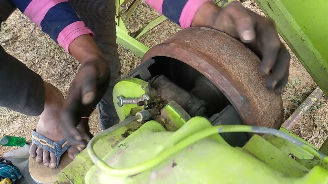 Combine harveaster break repeair by satnam | combine harveater work |