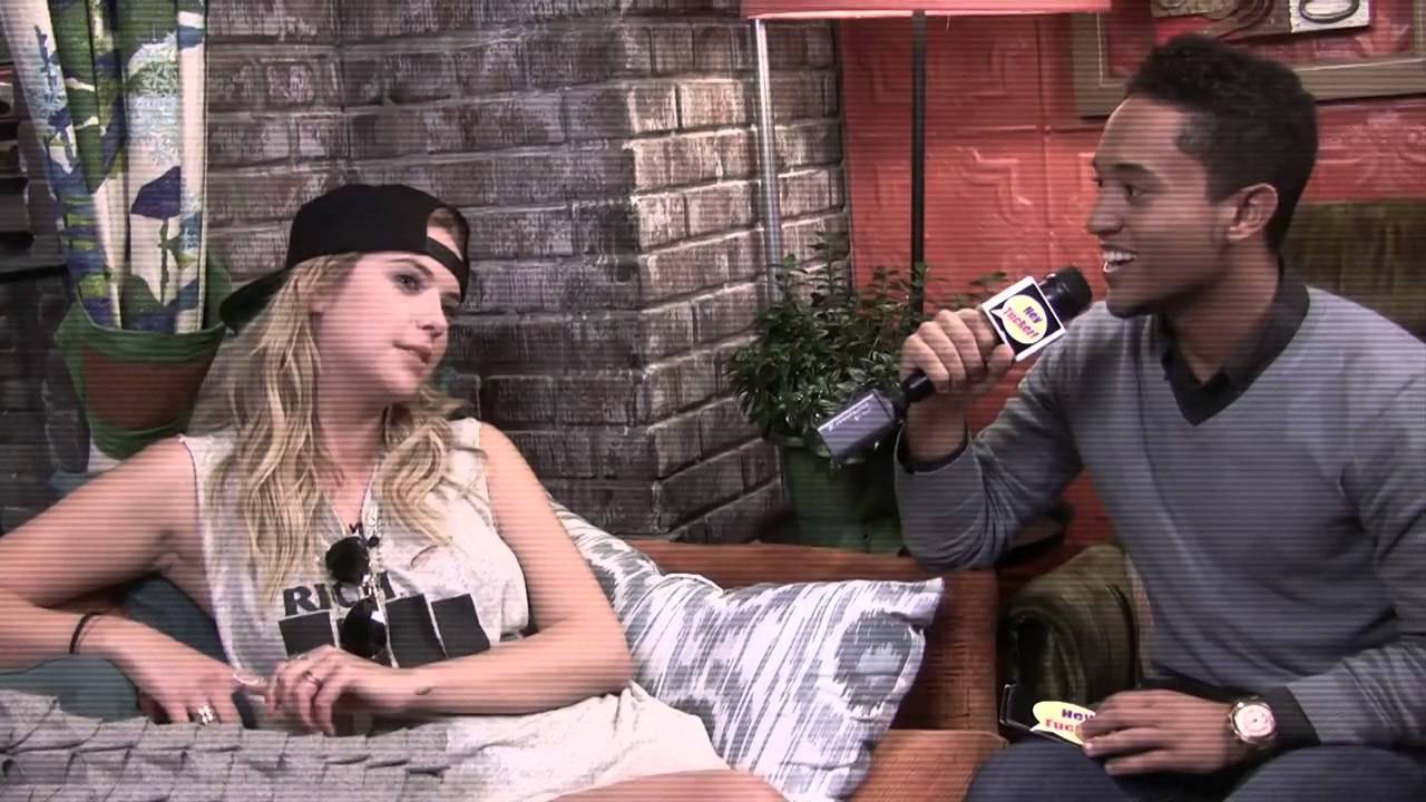 Baby Daddy's Tahj Mowry visit the Pretty Little Liars set on Hey Tucker