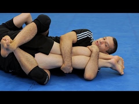 How to Do a Kneebar | MMA Submissions