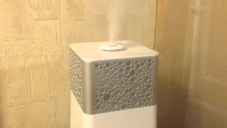 A humidifier Electrolux EHU-3715D (for home)