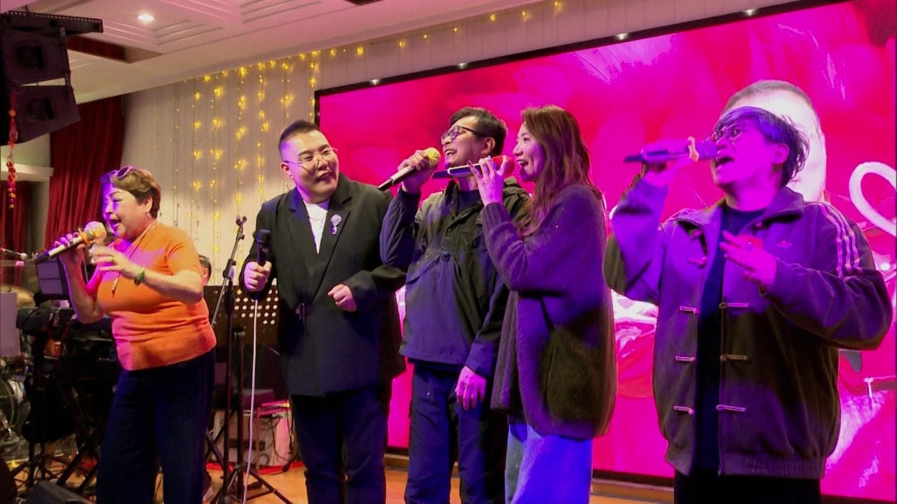 東張西望｜獨家｜劉洋生日晚宴  郭靖大俠驚喜現身連環颷歌 炸爆全場｜劉洋｜黃日華｜郭靖｜肥媽｜車婉婉｜金凱｜生日｜中年好聲音｜射雕英雄傳｜鄧凱文