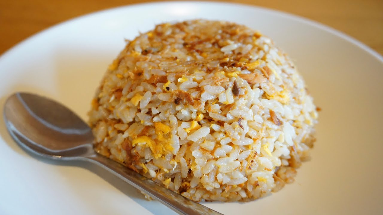 No.201 まぐろフレーク炒飯！！旨みがギュッと詰まった美味しいチャーハン！！隠し味の辣油も最高！！