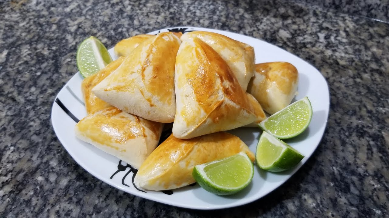 ESFIHA DE CARNE FÁCIL E DELICIOSA - COZINHANDO COM A TITA