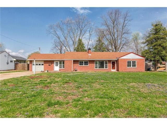 31 Airshire, Hazelwood, MO 63042