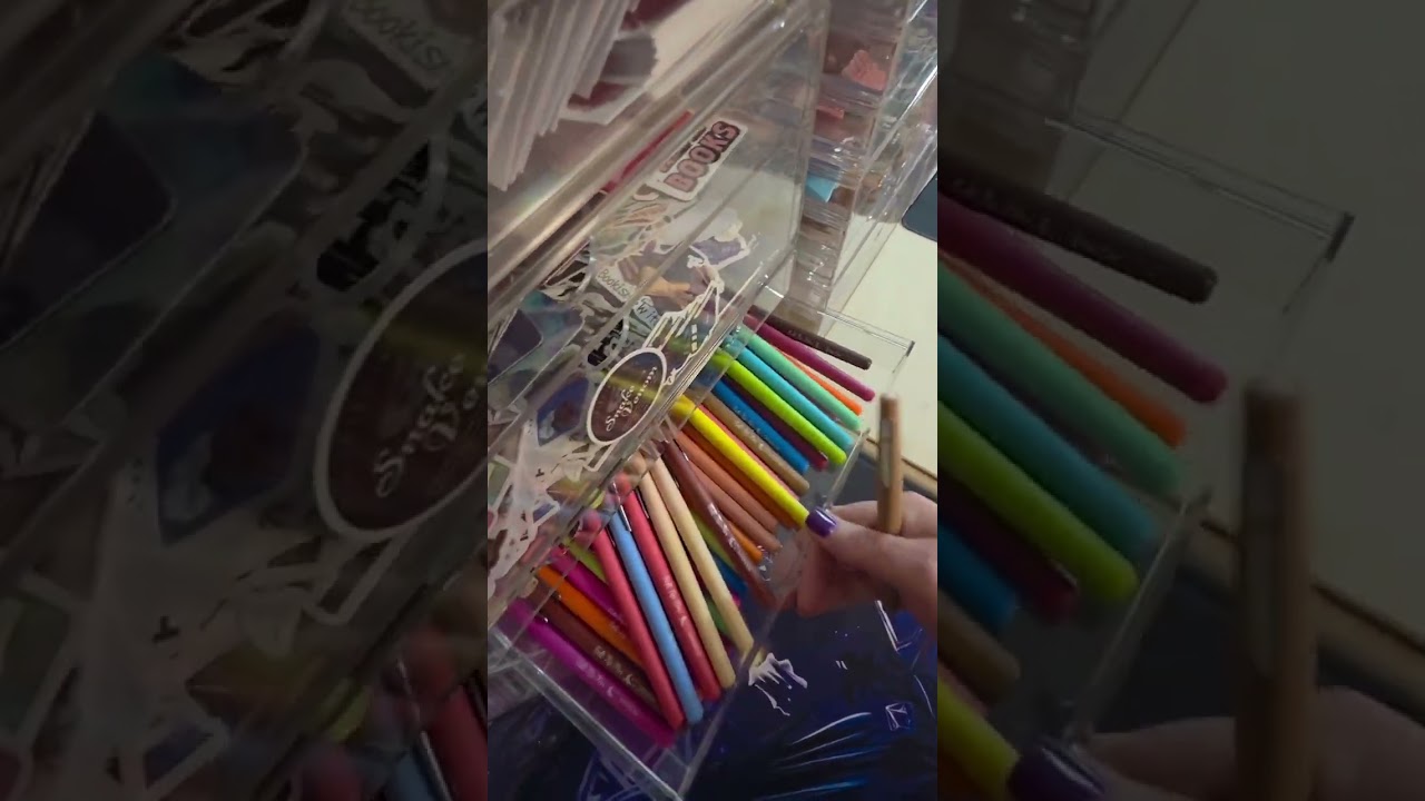 MYSTERY SCOOP BOOKISH BUNDLE 