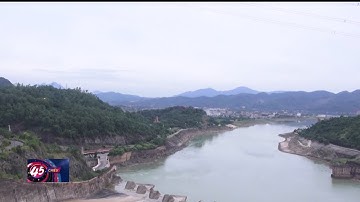 Mực nước hồ thủy điện Hòa Bình thấp kỷ lục