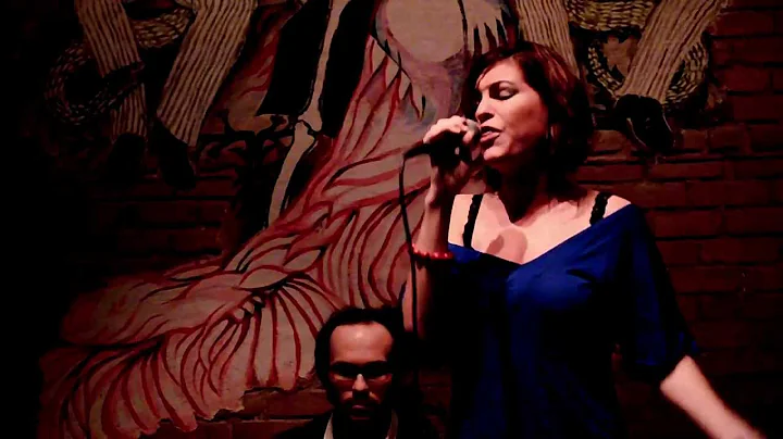 Lauren Silva - Hurt (unplugged) - Live at Maria Ma...
