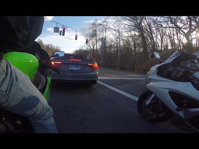 Audi Power - Audi RS5 vs Kawasaki Ninja 636 CC & Suzuki GSXR 750