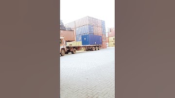 Container unloading ship video #shortvideo #viralvideo