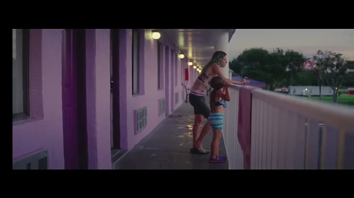 The Florida Project - Halley's client comes in the bathroom