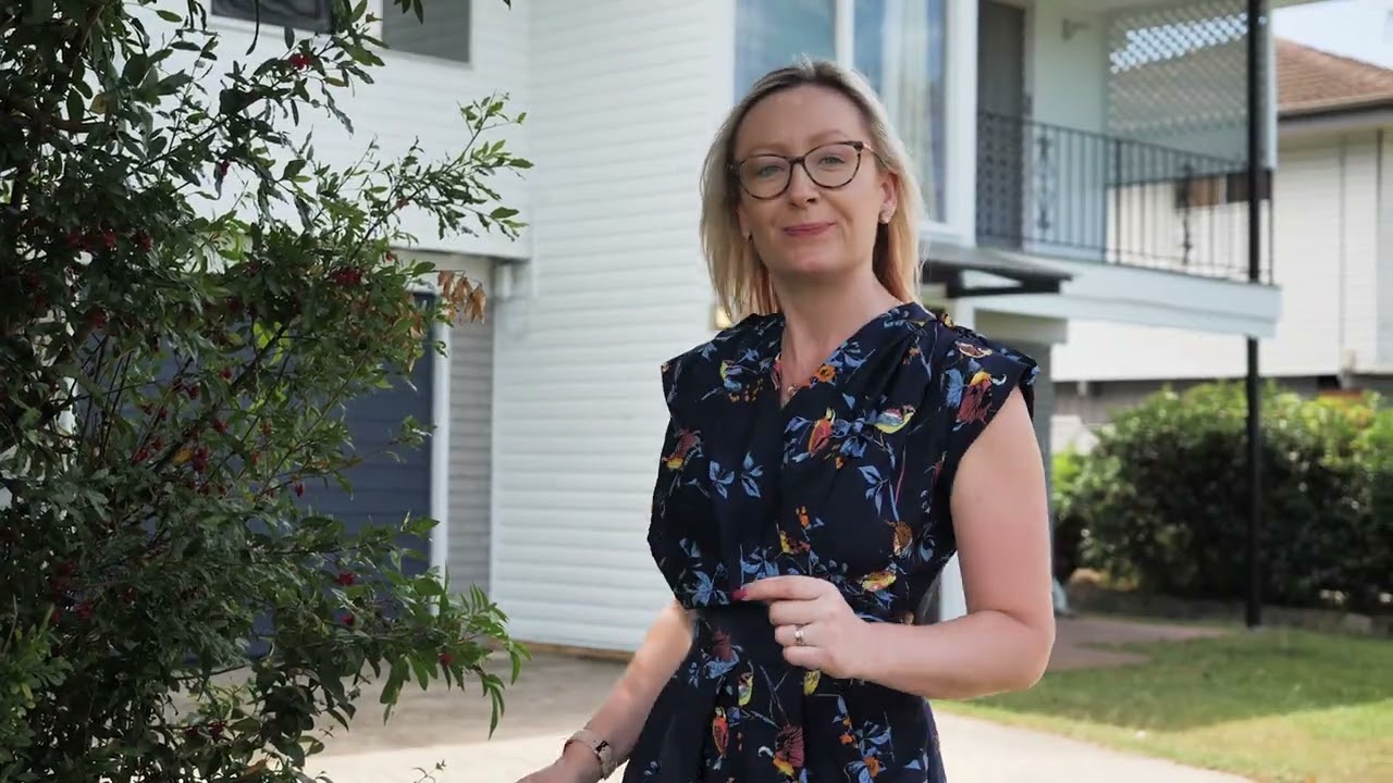 SUPERB LOCATION  I  45 LEITCHS ROAD SOUTH  I  ALBANY CREEK  I  BONNIE WORTH TEAM  I  REAL ESTATE