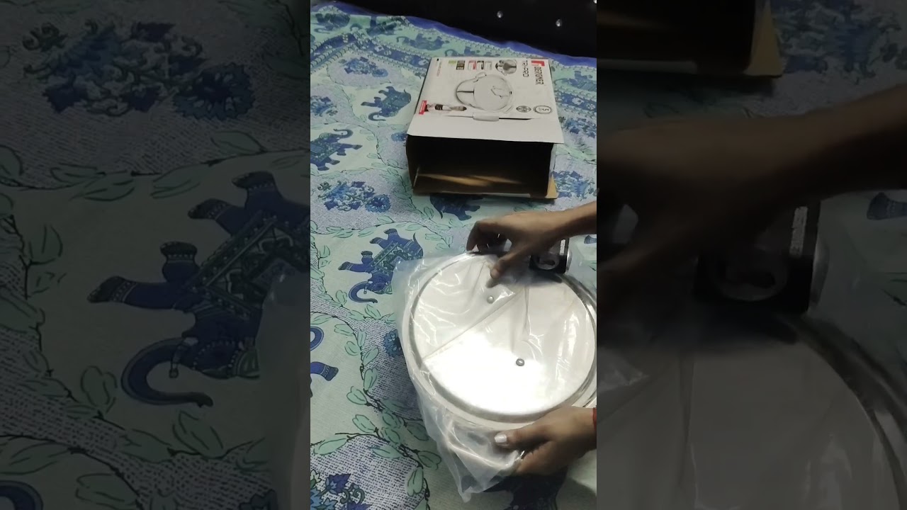 Bergner Tri Pro triply stainless Kadhai with lid 