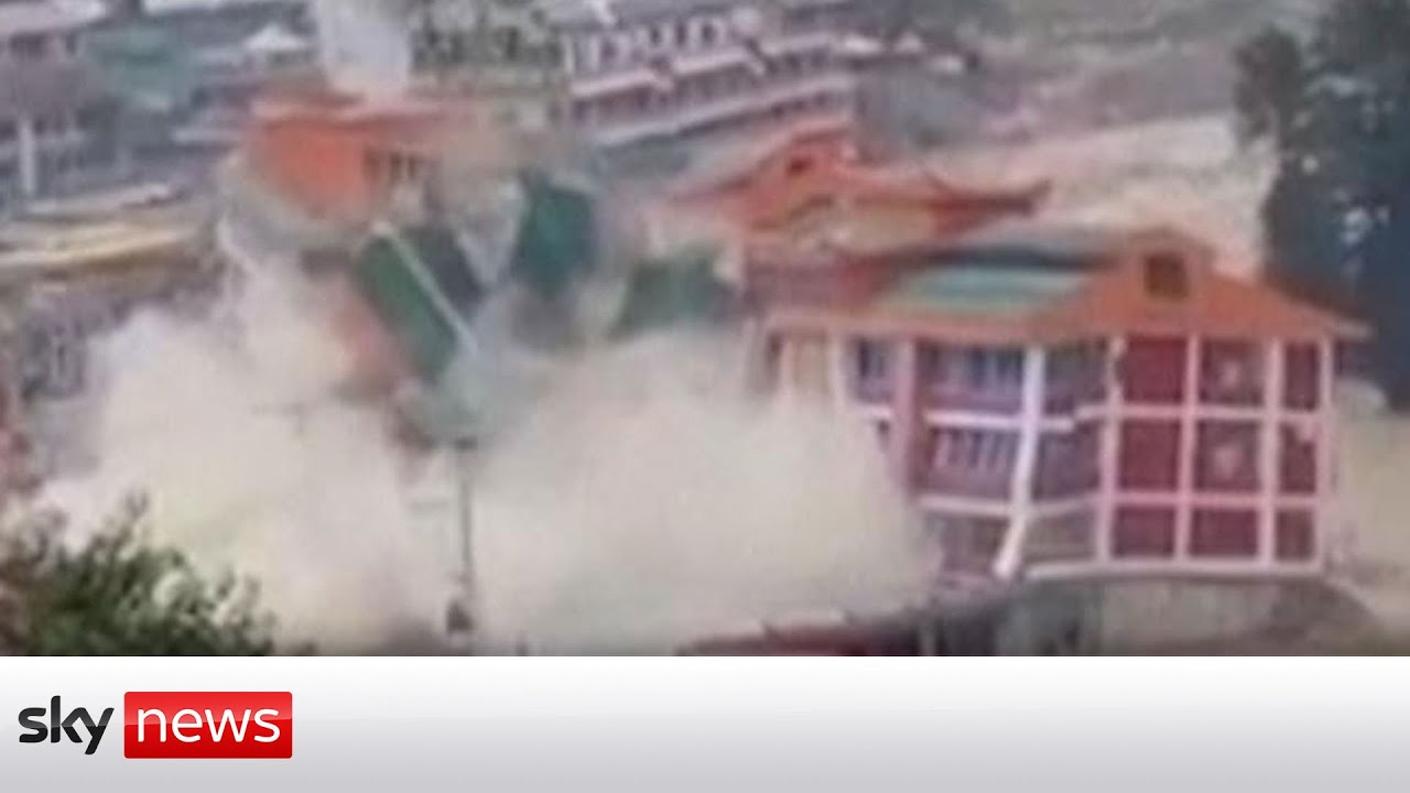 Film backdrop image for Deadly floods ravage Pakistan (2022)