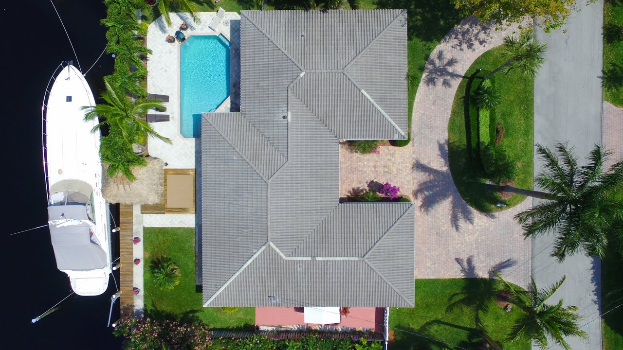 2857 NE 27th St | Waterfront Home in Coral Ridge