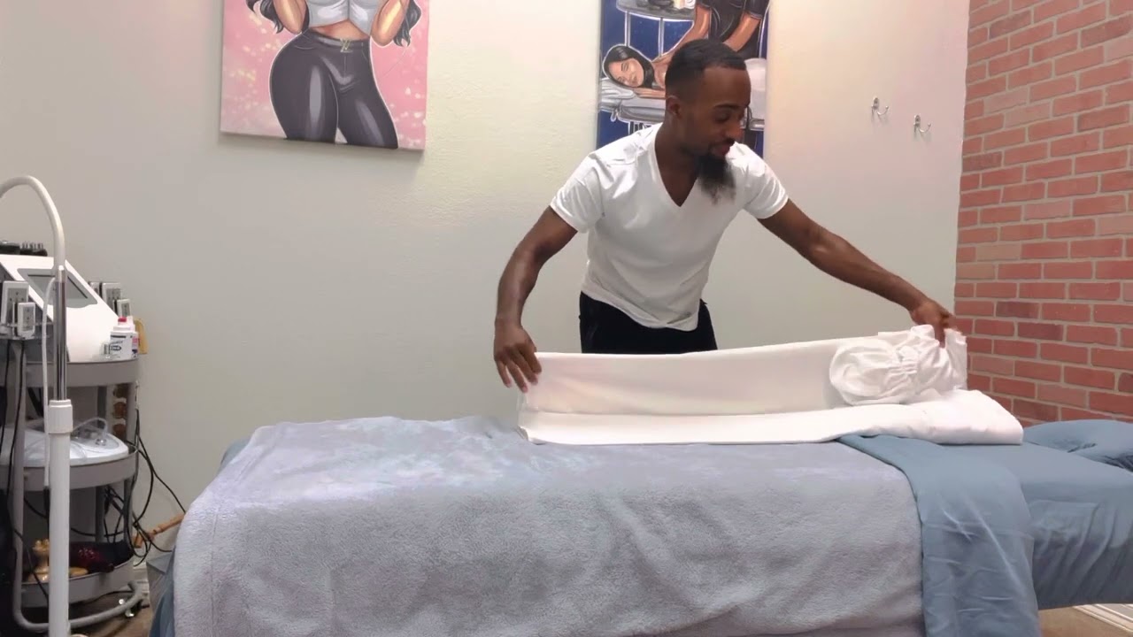 How to fold 3 piece massage sheet set