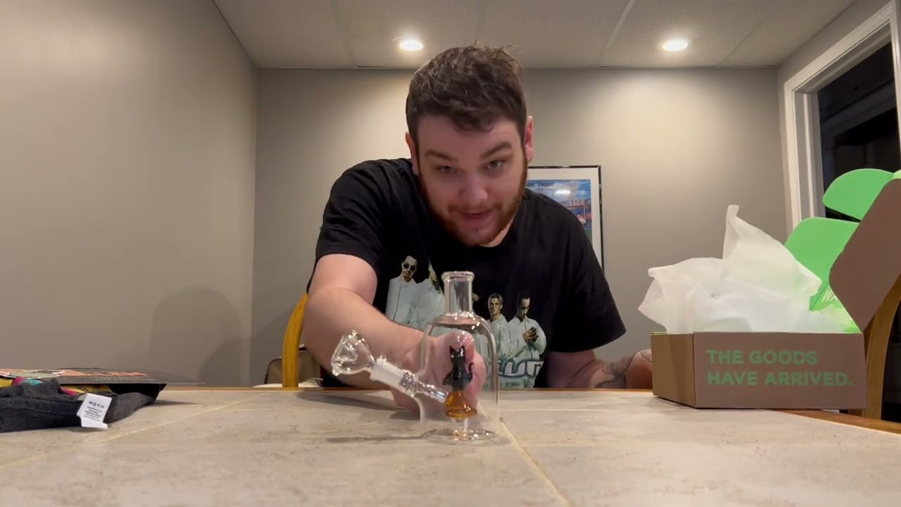 CANNABOX OCTOBER 2022 UNBOXING AND REVIEW