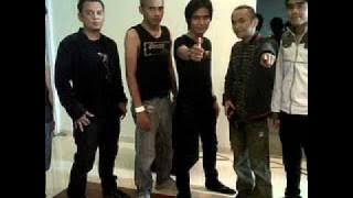 Iniaku band-Jangan Teteskan Air Mata(HQ Audio)