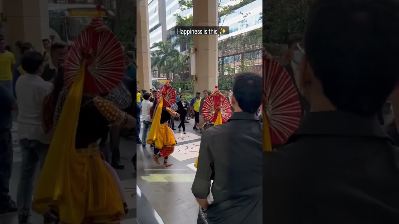 MS Dhoni waved back👋 to a fan | Chennai Super Kings #msdhoni #chennaisuperkings #csk #whistlepodu