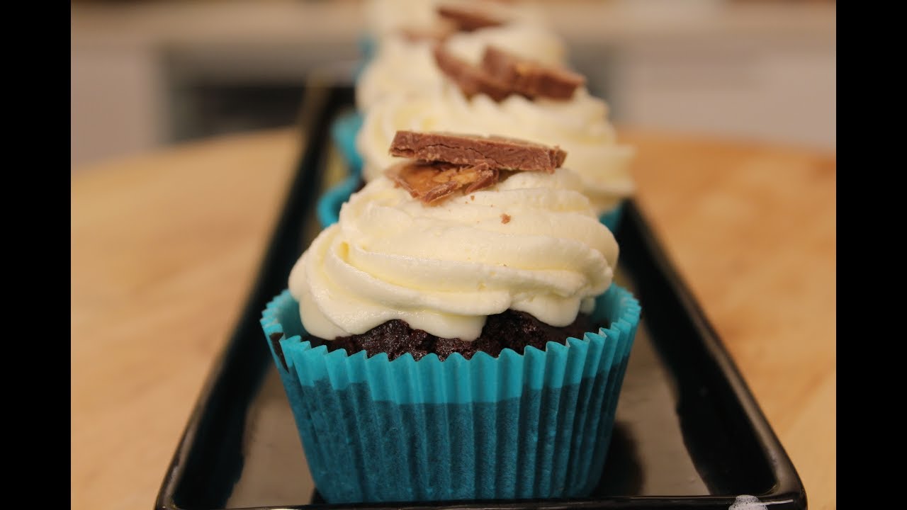 Gulab Jamun Cupcakes with Buttercream Frosting | Indian Desserts | Sanjeev Kapoor Khazana