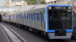 都営6500形6508編成が急行列車として洗足駅を通過するシーン（59T）2022.9.19