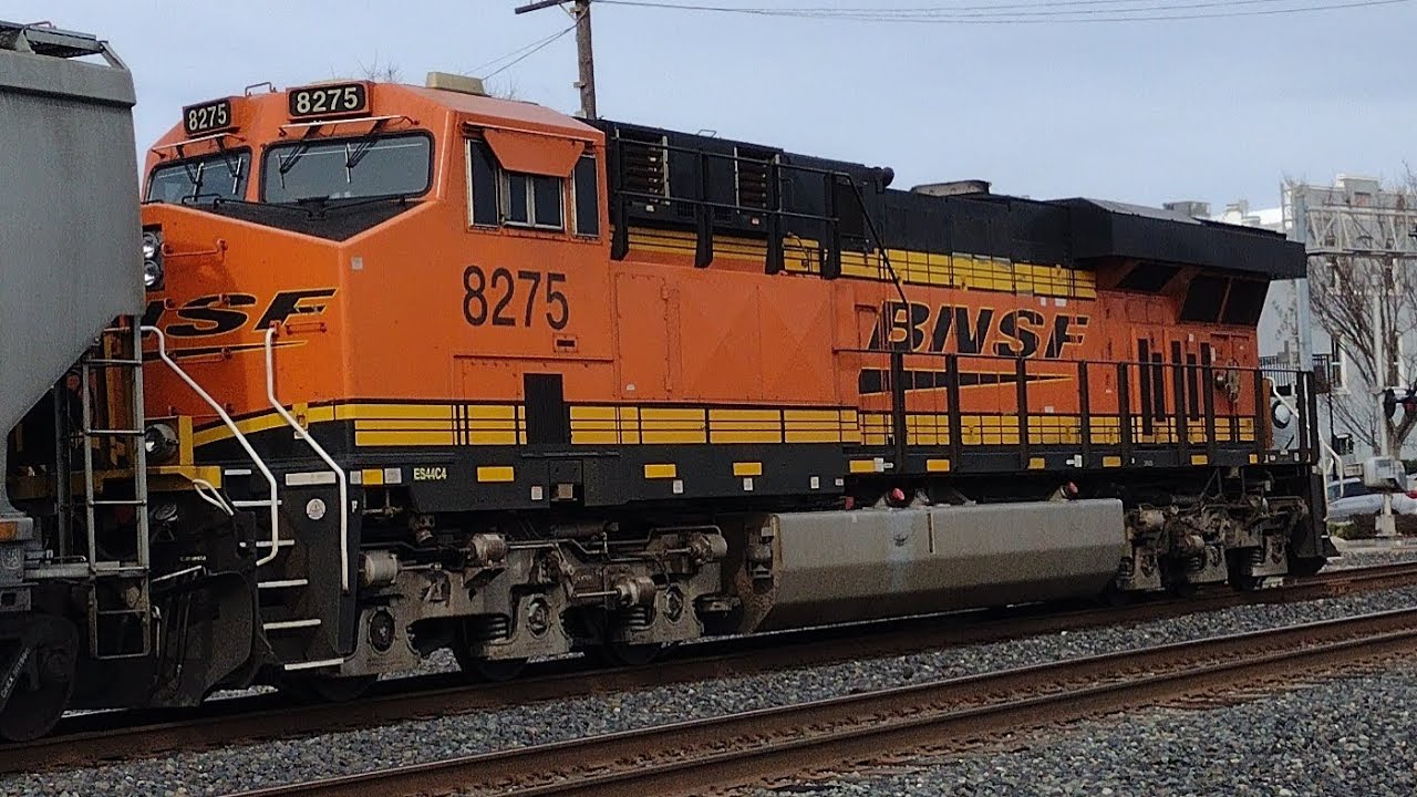 BNSF 6173 leads SB trackage rights grain train on 2-15-2025 - YouTube