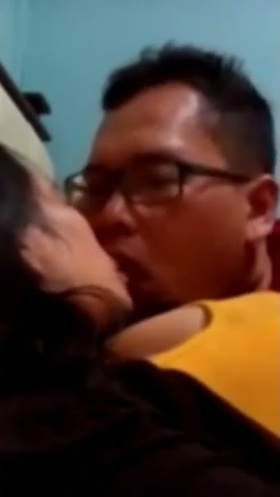 kiss dulu ah sebelum....