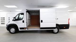 Peugeot Boxer 435 2.2 Professional Premium Plus Edition L4 X-Long Wheelbase - KT73 ZYW - VanStar