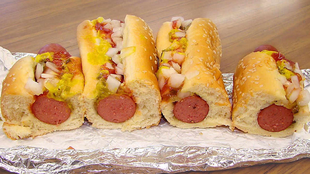 Top 10 Untold Truths Of Costco Hot Dogs