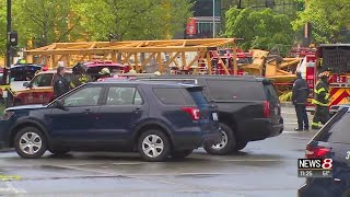 Crane collapses in downtown Seattle, kills 4