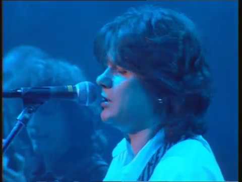 Чиж & Co - О любви (Нам 10 лет. Live в БКЗ Октябрьский 12.11.2004)