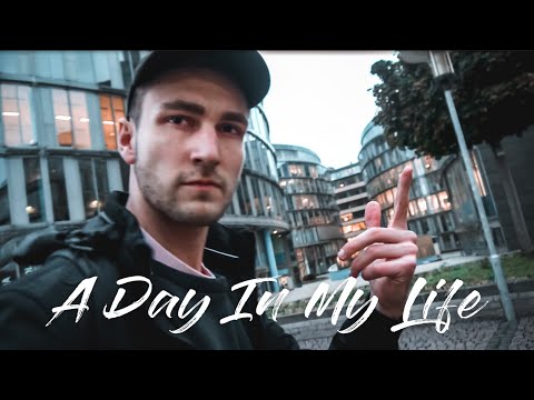A Day In My Life at Fresenius University (Online Class Edition)