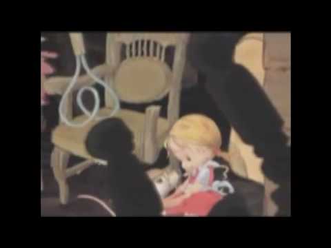 Cri cri - la muñeca fea - the ugly doll - YouTube