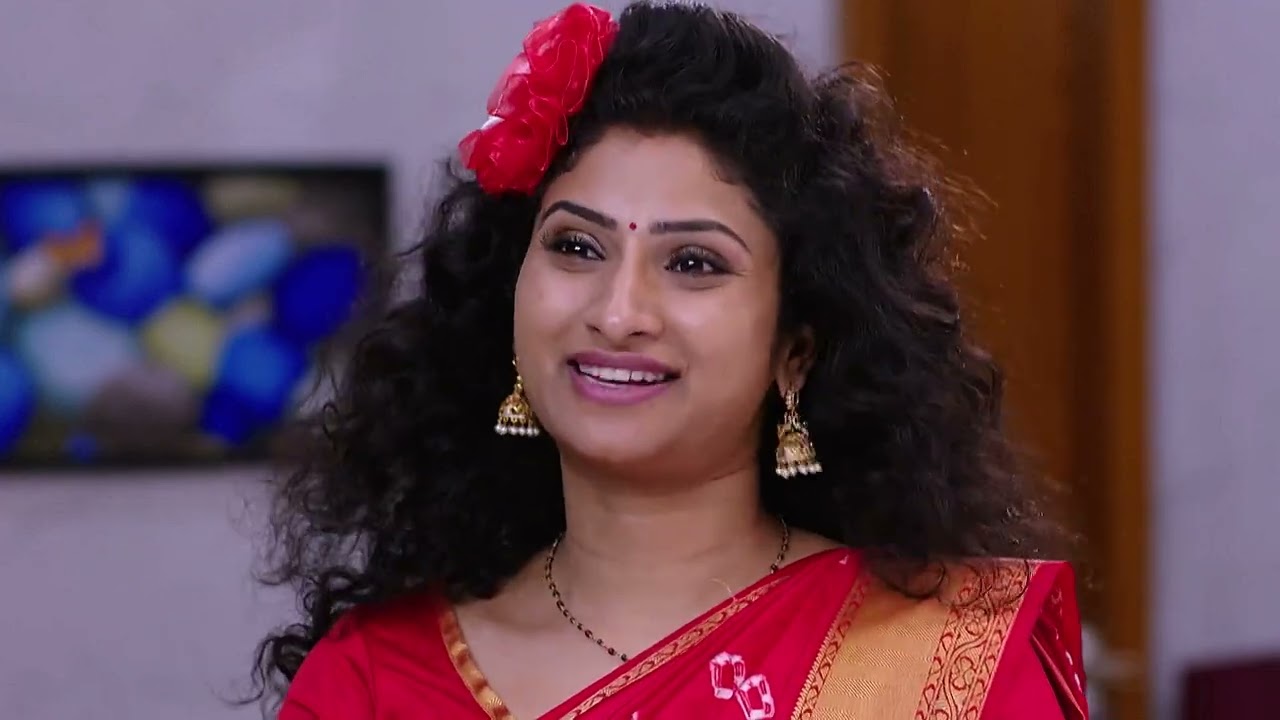 Thilottama के सर पर लगी ईट | Trinayani Hindi | Full Ep. 319 | ZEE TV