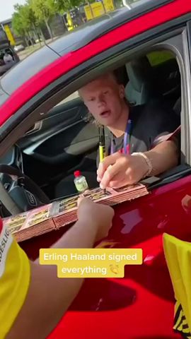 Erling Haaland is a legend for this 👏