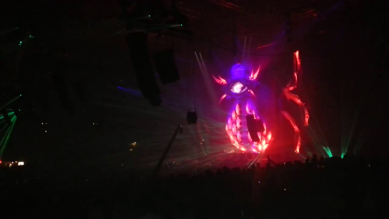 Code Black - Red Planet @ Qlimax 2013 - YouTube