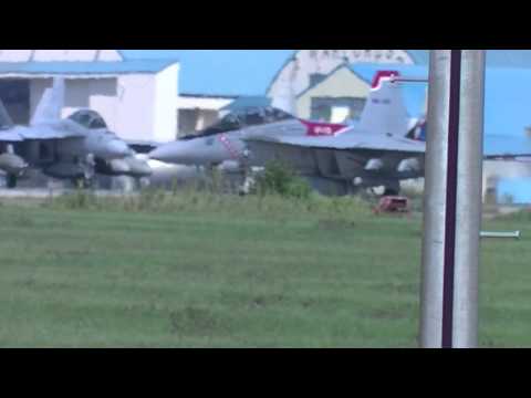 厚木基地　ロナルドレーガン艦載機初フライイン　２０１５年９月２８日