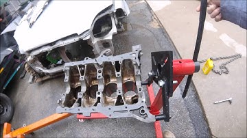 DIY Electrolysis / Engine Hot Tanking HOW TO CLEAN RUST OFF ENGINE BLOCKS