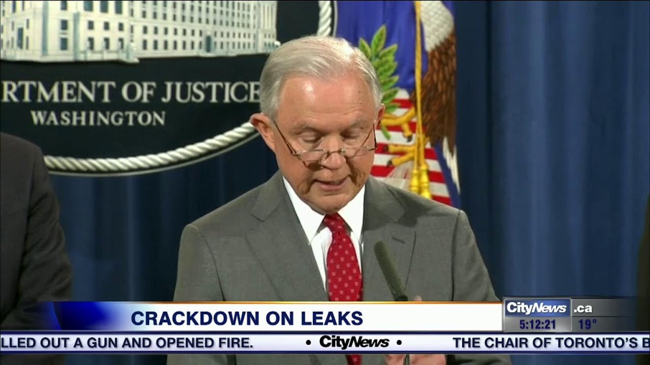Jeff Sessions pledges crackdown on White House leaks - YouTube