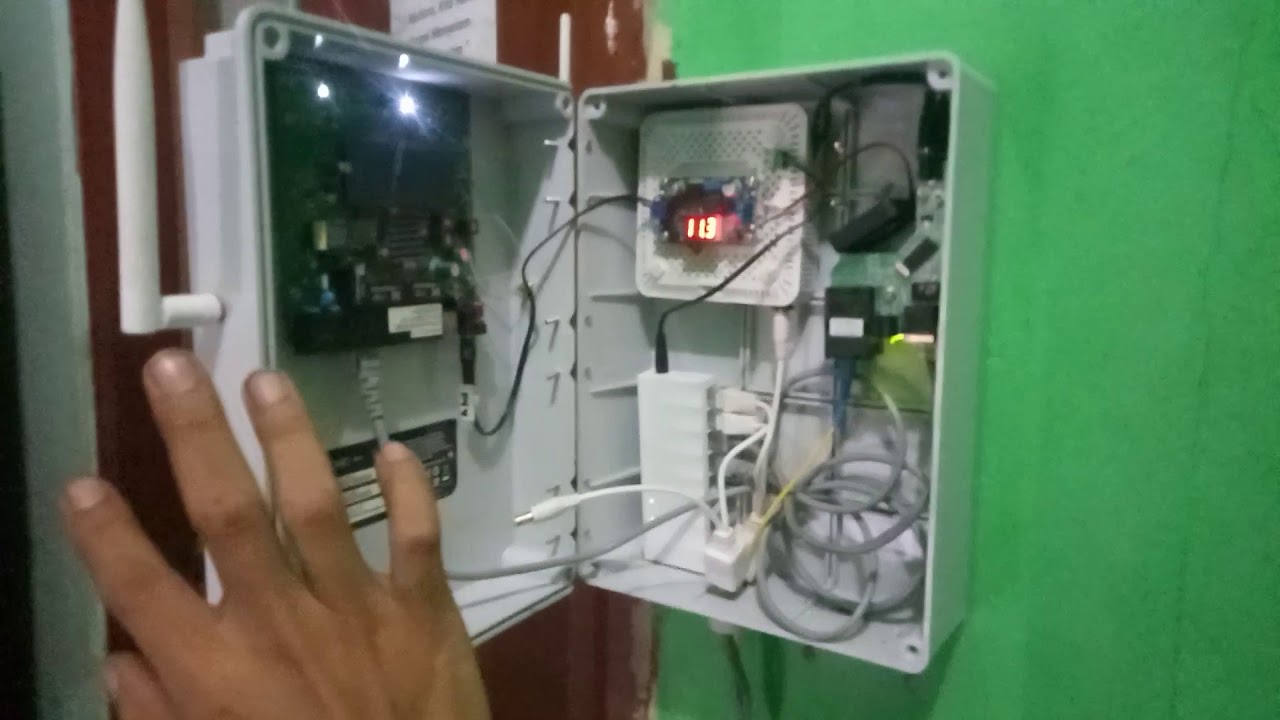 Box LDP plus akses point hotspot. Cocok untuk client rumahan dan voceran